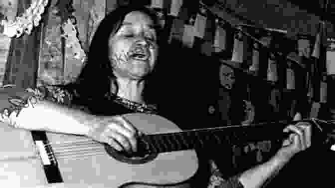 Violeta Parra, A Chilean Folk Singer And Artist Courageous History Makers: 11 Women From Latin America Who Changed The World (Little Biographies For Bright Minds 3)